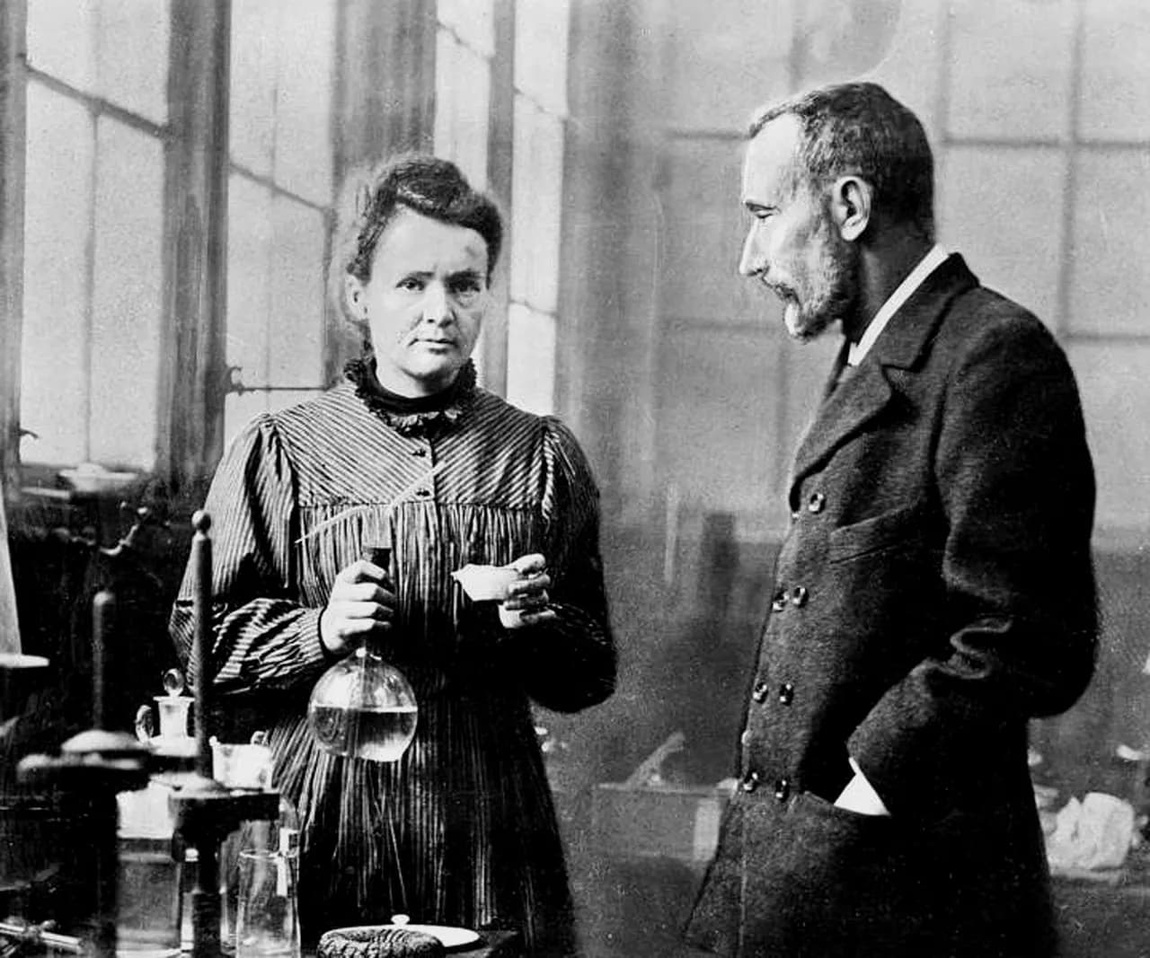 Kto odkrył rad: niesamowita historia Marii i Pierre'a Curie Kto odkrył rad: niesamowita historia Marii i Pierre'a Curie