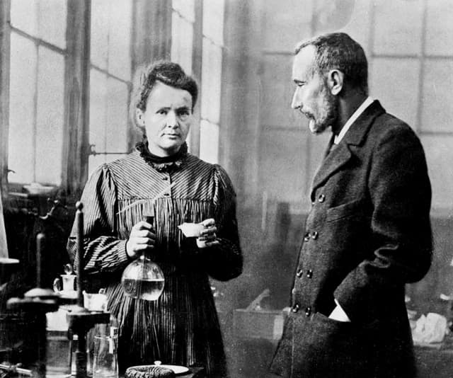 Kto odkrył rad: niesamowita historia Marii i Pierre'a Curie Kto odkrył rad: niesamowita historia Marii i Pierre'a Curie